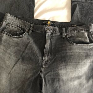 Lucky Brand 410 Athletic Fit Men’s Jeans - Gray